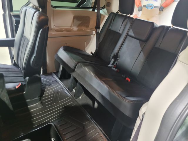 2020 Dodge Grand Caravan SXT - Warranty - Zero Hidden Fees - Financing | Dickinson, ND | Autorama Auto Sales and Rentals 2020 Dodge Grand Caravan SXT - Warranty - Zero Hidden Fees - Financing | Dickinson, ND | Autorama Auto Sales and Rentals