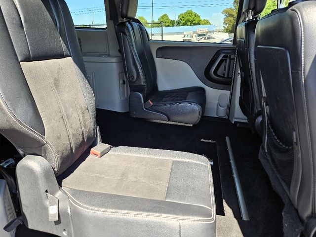 2020 Dodge Grand Caravan SXT Wheelchair Van Handicap Ramp Van