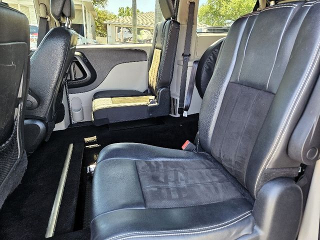 2020 Dodge Grand Caravan SXT Wheelchair Van Handicap Ramp Van