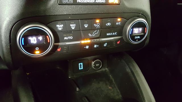 2020 Ford Escape Titanium | Carrollton, TX | Legend Motorcars of Carrollton 2020 Ford Escape Titanium | Carrollton, TX | Legend Motorcars of Carrollton