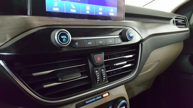 2020 Ford Escape Titanium | Carrollton, TX | Legend Motorcars of Carrollton