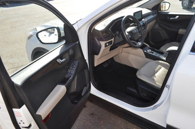 2020 Ford Escape Titanium | Louisville, MS | CARite Louisville MS 2020 Ford Escape Titanium | Louisville, MS | CARite Louisville MS