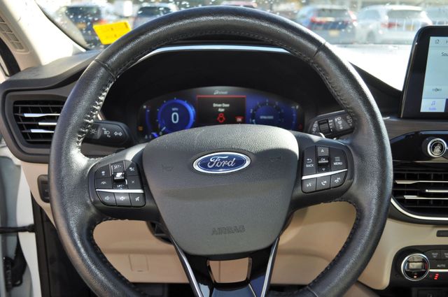 2020 Ford Escape Titanium | Louisville, MS | CARite Louisville MS 2020 Ford Escape Titanium | Louisville, MS | CARite Louisville MS