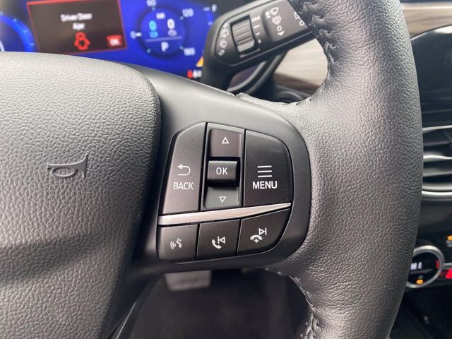 2020 Ford Escape Titanium Hybrid