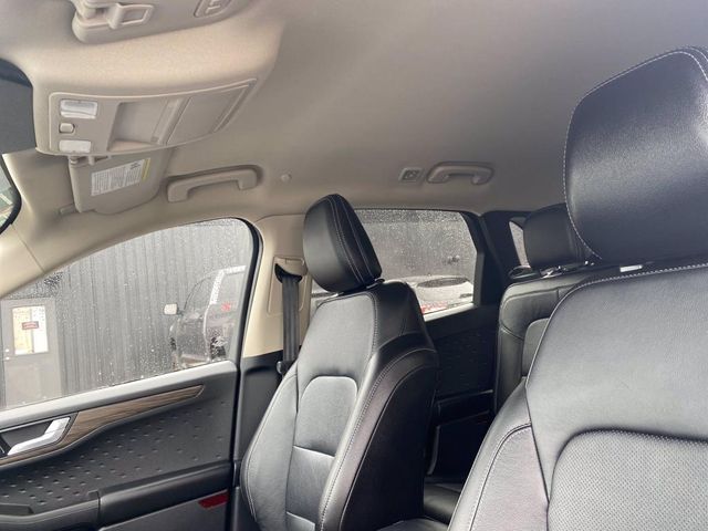 2020 Ford Escape Titanium Hybrid