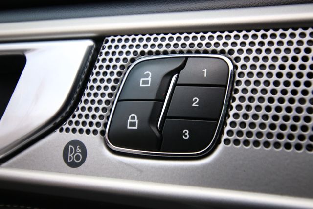 2020 Ford Explorer Limited | San Antonio, TX | R&L Certified Auto Group 2020 Ford Explorer Limited | San Antonio, TX | R&L Certified Auto Group