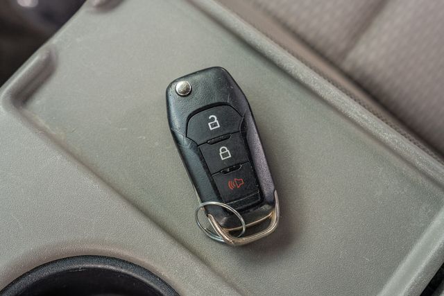 2020 Ford F-150 XLT CREW CAB 4X4 / UPGRADES / CLEAN CARFAX | Dallas, TX | Rocky Mountain Truck Stop Dallas 2020 Ford F-150 XLT CREW CAB 4X4 / UPGRADES / CLEAN CARFAX | Dallas, TX | Rocky Mountain Truck Stop Dallas