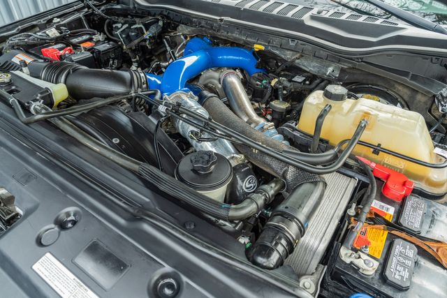 2020 Ford F-250 Super Duty Platinum CREW CAB TREMOR 4X4 / 6.7L DIESEL | Austin, TX | Rocky Mountain Truck Stop Austin