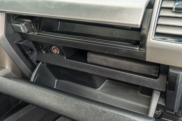 2020 Ford F-250 Super Duty Platinum CREW CAB TREMOR 4X4 / 6.7L DIESEL | Dallas, TX | Rocky Mountain Truck Stop Dallas 2020 Ford F-250 Super Duty Platinum CREW CAB TREMOR 4X4 / 6.7L DIESEL | Dallas, TX | Rocky Mountain Truck Stop Dallas