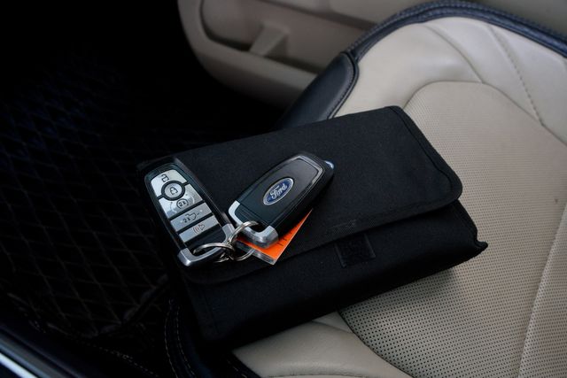 2020 Ford F-250 Super Duty Limited FX4 / SHOW QUALITY / LOADED W/ UPGRADES | Dallas, TX | Rocky Mountain Truck Stop Dallas