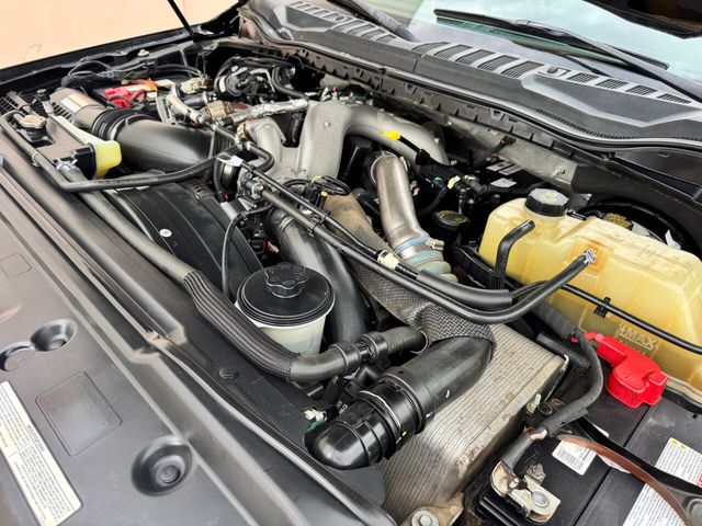 2020 Ford F-250 Super Duty Platinum 4x4 4dr Crew Cab 6.8 ft. SB Pickup | Houston, TX | Houston Auto Credit