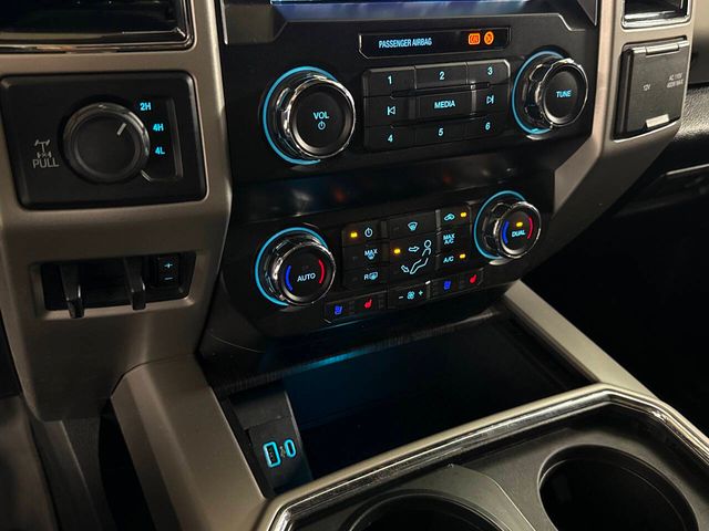 2020 Ford F-250 Super Duty Lariat 4x4 4dr Crew Cab 6.8 ft. SB Pickup | Houston, TX | Houston Auto Credit 2020 Ford F-250 Super Duty Lariat 4x4 4dr Crew Cab 6.8 ft. SB Pickup | Houston, TX | Houston Auto Credit