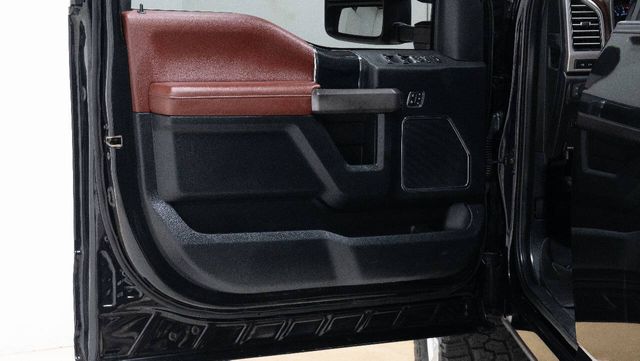 2020 Ford F-250 Super Duty Platinum 4x4 4dr Crew Cab 6.8 ft. SB Pickup | Houston, TX | Houston Auto Credit