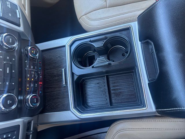 2020 Ford F-250 Super Duty LARIAT | Rome, GA | Knight's Car Store 2020 Ford F-250 Super Duty LARIAT | Rome, GA | Knight's Car Store