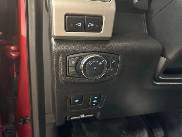 2020 Ford F-250SD Lariat FX4 Lariat Ultimate Package | Irving, Texas | Hopper Motorplex 2020 Ford F-250SD Lariat FX4 Lariat Ultimate Package | Irving, Texas | Hopper Motorplex