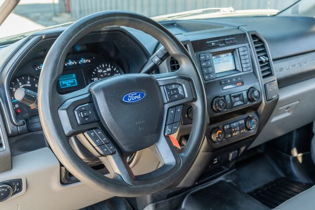 2020 Ford F-350 Super Duty XL EXTENDED CAB LONG BED RWD / CLEAN CARFAX | Austin, TX | Rocky Mountain Truck Stop Austin 2020 Ford F-350 Super Duty XL EXTENDED CAB LONG BED RWD / CLEAN CARFAX | Austin, TX | Rocky Mountain Truck Stop Austin