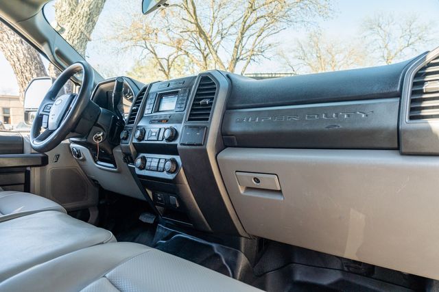 2020 Ford F-350 Super Duty XL EXTENDED CAB LONG BED RWD / CLEAN CARFAX | Dallas, TX | Rocky Mountain Truck Stop Dallas 2020 Ford F-350 Super Duty XL EXTENDED CAB LONG BED RWD / CLEAN CARFAX | Dallas, TX | Rocky Mountain Truck Stop Dallas
