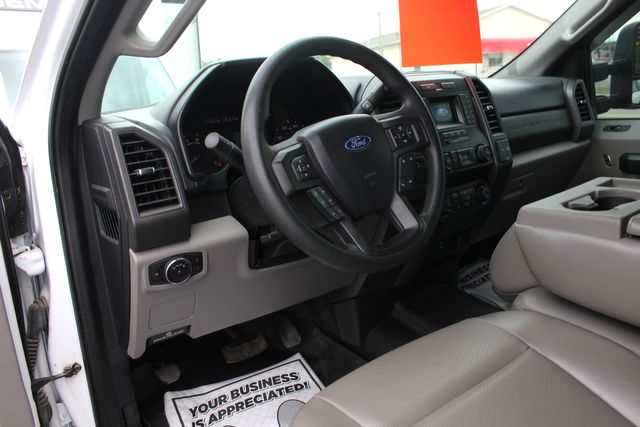 2020 Ford F-350 Super Duty XL 4X4 | Granite City, Illinois | MasterCars Company Inc. 2020 Ford F-350 Super Duty XL 4X4 | Granite City, Illinois | MasterCars Company Inc.