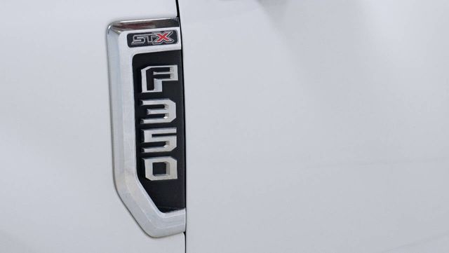 2020 Ford F-350 Super Duty XLT 4x4 4dr Crew Cab 8 ft. LB DRW Pickup | Houston, TX | Houston Auto Credit