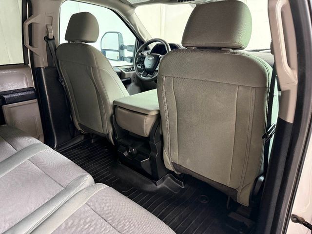 2020 Ford F-350 Super Duty XLT 4x4 4dr Crew Cab 8 ft. LB DRW Pickup | Houston, TX | Houston Auto Credit