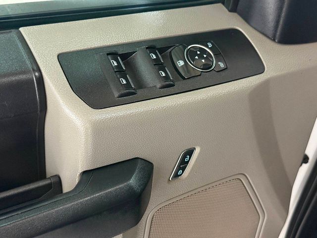 2020 Ford F-350 Super Duty XLT 4x4 4dr Crew Cab 8 ft. LB DRW Pickup | Houston, TX | Houston Auto Credit