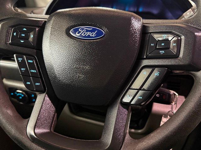 2020 Ford F-350 Super Duty XLT 4x4 4dr Crew Cab 8 ft. LB DRW Pickup | Houston, TX | Houston Auto Credit