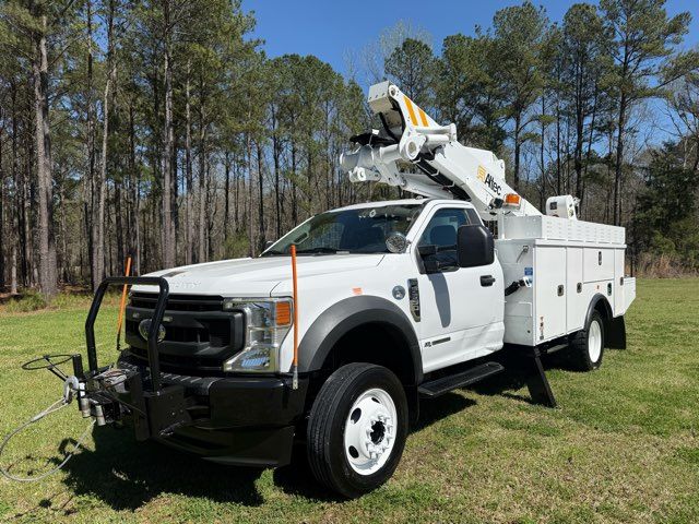 2020 Ford F-550 Super Duty with Altec AT41M