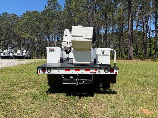 2020 Ford F-550 Super Duty Altec AT-40G