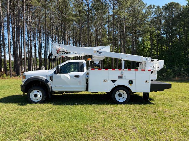 2020 Ford F-550 Super Duty Altec AT-40G