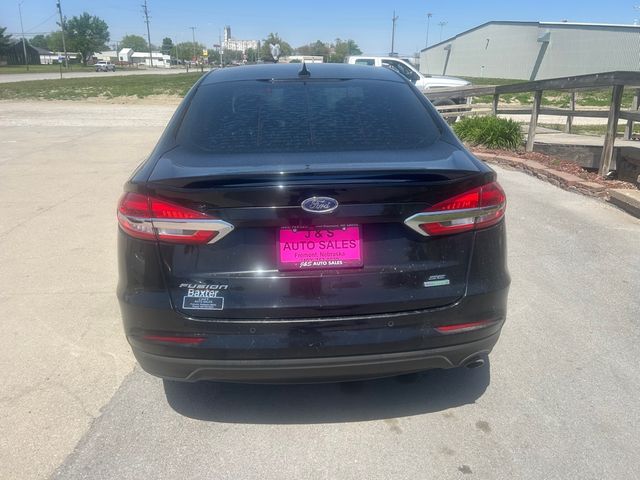 2020 Ford Fusion SE