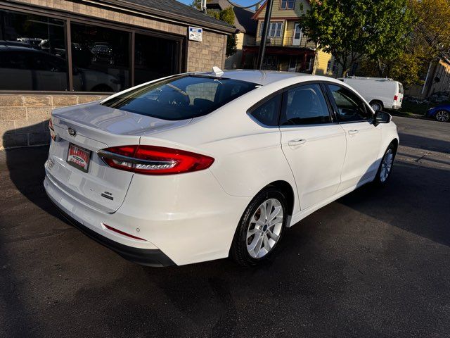 2020 Ford Fusion Hybrid SE