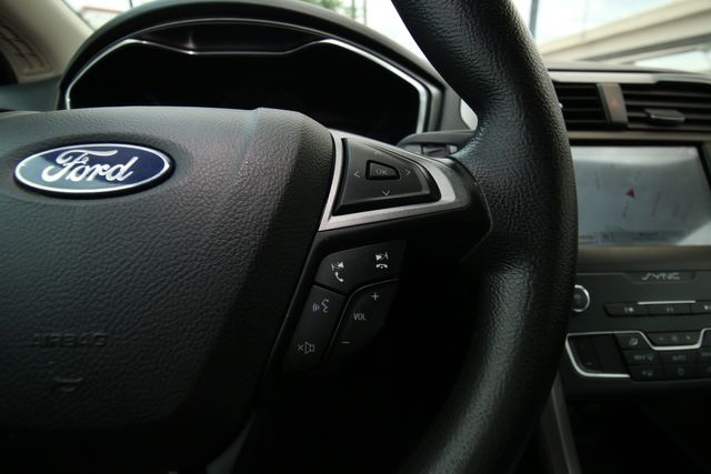2020 Ford Fusion SE | San Antonio, TX | R&L Certified Auto Group 2020 Ford Fusion SE | San Antonio, TX | R&L Certified Auto Group