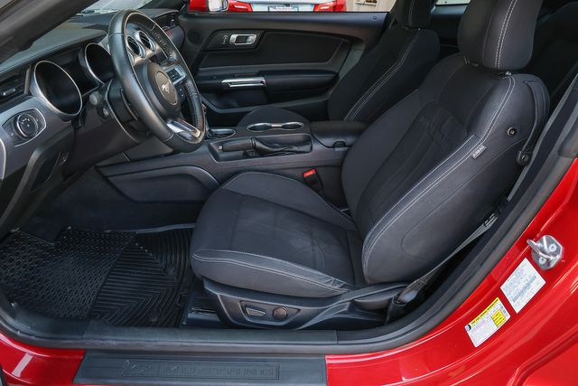 2020 Ford Mustang EcoBoost