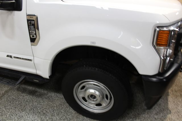 2020 Ford Super Duty F-250 Utility Bed 4x4 XL | Roscoe, IL | Autoland Outlets 2020 Ford Super Duty F-250 Utility Bed 4x4 XL | Roscoe, IL | Autoland Outlets
