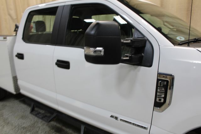2020 Ford Super Duty F-250 Utility Bed 4x4 XL | Roscoe, IL | Autoland Outlets 2020 Ford Super Duty F-250 Utility Bed 4x4 XL | Roscoe, IL | Autoland Outlets