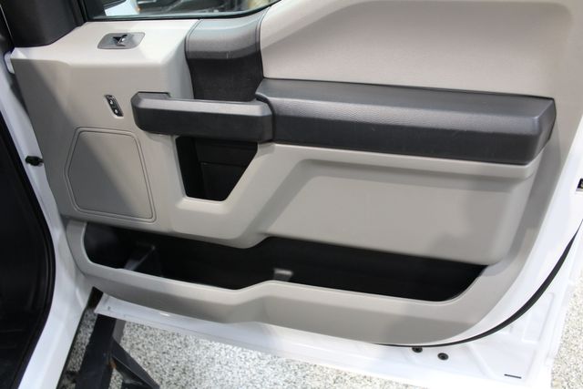 2020 Ford Super Duty F-250 Utility Bed 4x4 XL | Roscoe, IL | Autoland Outlets 2020 Ford Super Duty F-250 Utility Bed 4x4 XL | Roscoe, IL | Autoland Outlets