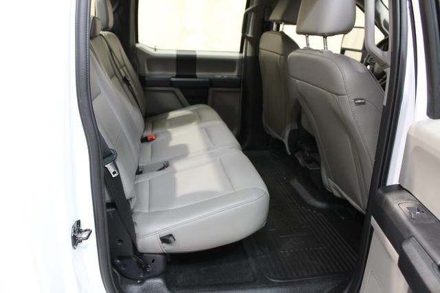 2020 Ford Super Duty F-250 Utility Bed 4x4 XL | Roscoe, IL | Autoland Outlets 2020 Ford Super Duty F-250 Utility Bed 4x4 XL | Roscoe, IL | Autoland Outlets