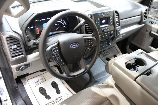 2020 Ford Super Duty F-250 Utility Bed 4x4 XL | Roscoe, IL | Autoland Outlets 2020 Ford Super Duty F-250 Utility Bed 4x4 XL | Roscoe, IL | Autoland Outlets