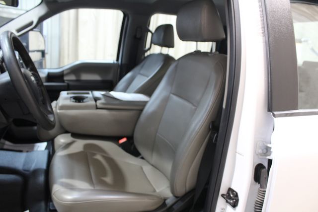 2020 Ford Super Duty F-250 Utility Bed 4x4 XL | Roscoe, IL | Autoland Outlets 2020 Ford Super Duty F-250 Utility Bed 4x4 XL | Roscoe, IL | Autoland Outlets
