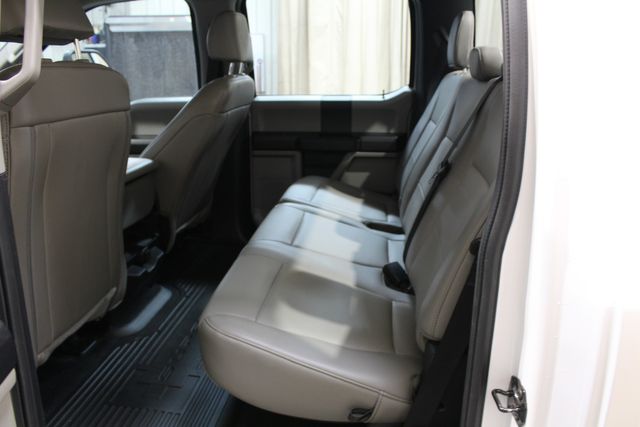 2020 Ford Super Duty F-250 Utility Bed 4x4 XL | Roscoe, IL | Autoland Outlets 2020 Ford Super Duty F-250 Utility Bed 4x4 XL | Roscoe, IL | Autoland Outlets