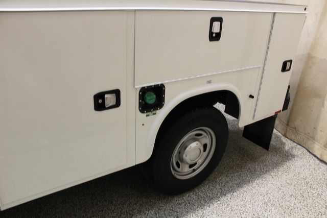 2020 Ford Super Duty F-250 Utility Bed 4x4 XL | Roscoe, IL | Autoland Outlets 2020 Ford Super Duty F-250 Utility Bed 4x4 XL | Roscoe, IL | Autoland Outlets