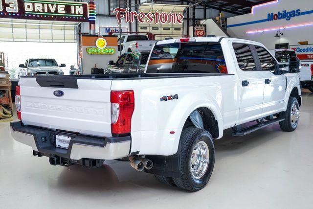 2020 Ford Super Duty F-350 DRW Pickup LARIAT | New York, NY | Spincar Demo Account