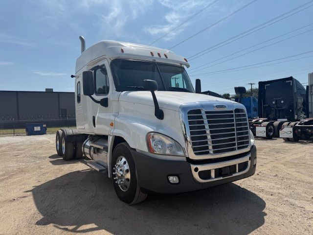 2020 Freightliner CASCADIA 125 | Dallas, TX | Infinity Trucks 2020 Freightliner CASCADIA 125 | Dallas, TX | Infinity Trucks