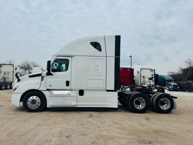 2020 Freightliner CASCADIA 126 | Dallas, TX | Infinity Trucks 2020 Freightliner CASCADIA 126 | Dallas, TX | Infinity Trucks