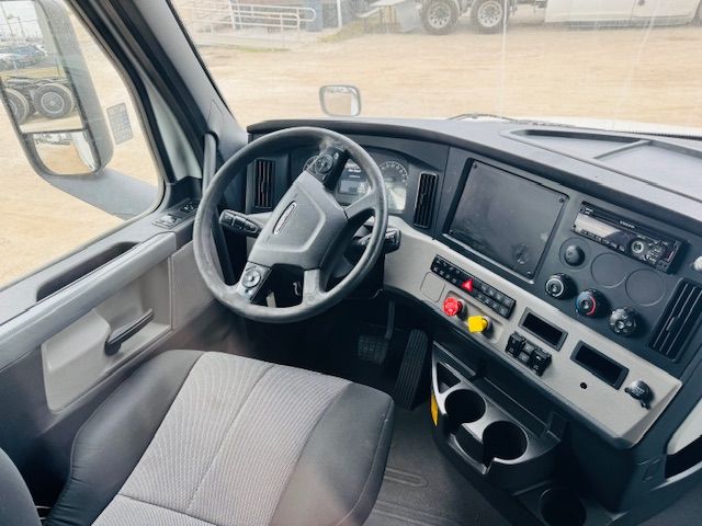 2020 Freightliner CASCADIA 126  | Dallas, TX | Infinity Trucks