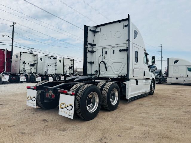 2020 Freightliner CASCADIA 126  | Dallas, TX | Infinity Trucks