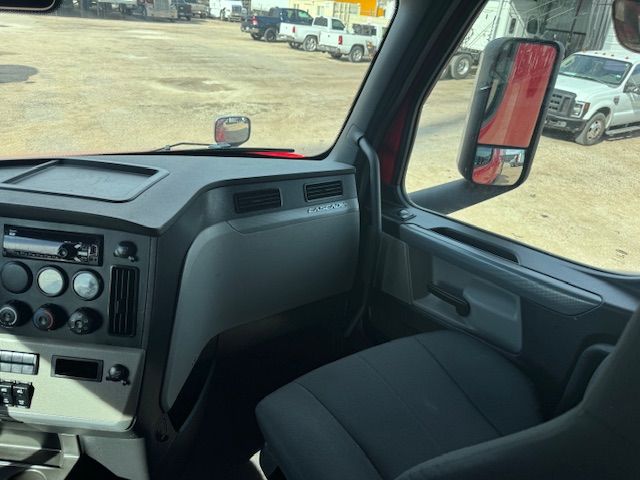 2020 Freightliner CASCADIA 126 | Dallas, TX | Infinity Trucks 2020 Freightliner CASCADIA 126 | Dallas, TX | Infinity Trucks