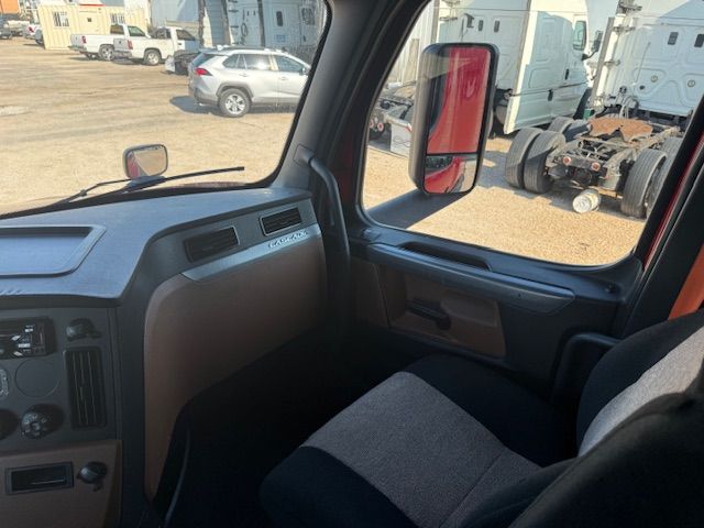 2020 Freightliner CASCADIA 126 | Dallas, TX | Infinity Trucks 2020 Freightliner CASCADIA 126 | Dallas, TX | Infinity Trucks