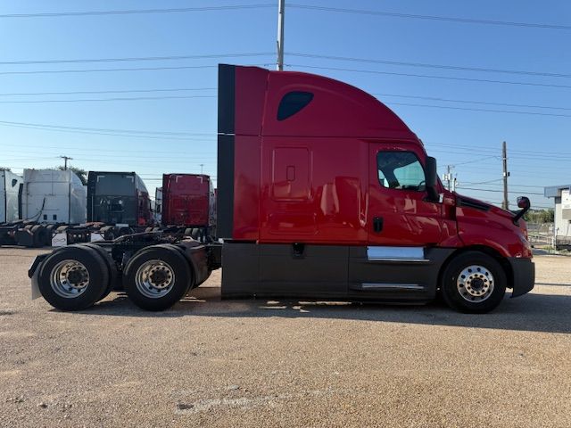 2020 Freightliner CASCADIA 126  | Dallas, TX | Infinity Trucks
