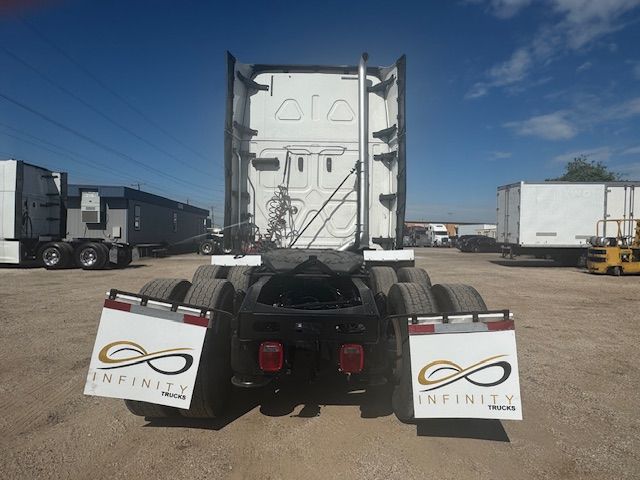 2020 Freightliner CASCADIA 126  | Dallas, TX | Infinity Trucks